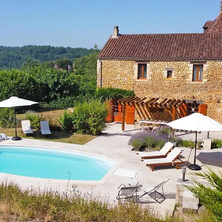 Charmante Maison Perigourdine Avec Piscine Et Parking A - Fr-1-824-20 *